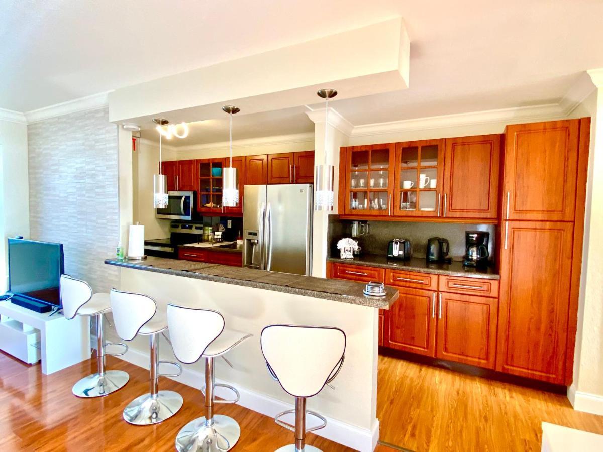 Deluxe Waterfront One Bedroom Apartment With Miami Skyline View, Free Parking 5 Mins Drive To ไมอามีบีช ภายนอก รูปภาพ
