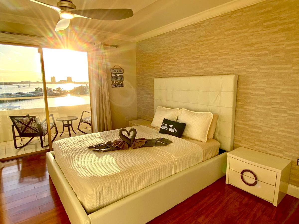 Deluxe Waterfront One Bedroom Apartment With Miami Skyline View, Free Parking 5 Mins Drive To ไมอามีบีช ภายนอก รูปภาพ